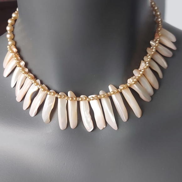 Vintage Necklace Mother of Pearl Bib Statement Silver Tone Jewelry Signed - Picture 4 of 7